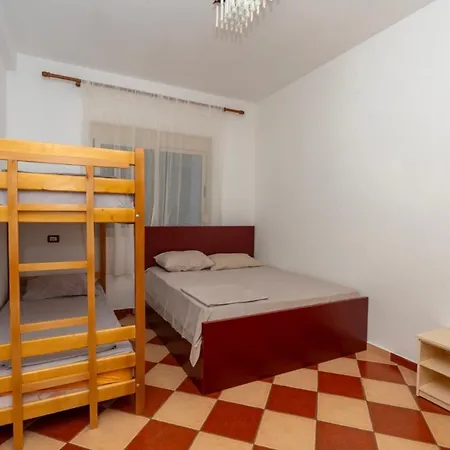 Otrant Hotel