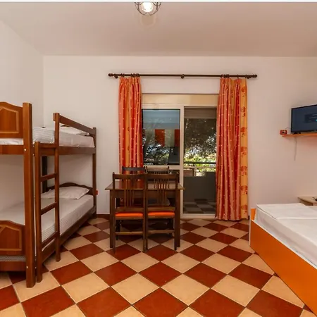 Otrant Hotel 3*