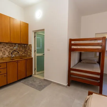 Otrant Hotel Velipojë