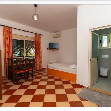 Hotel Otrant Velipojë