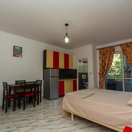 Otrant 3* Velipojë